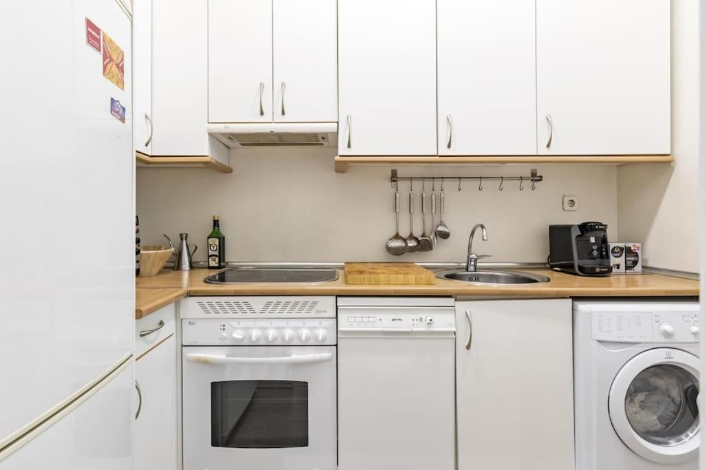 Апартаменты Apartamento Proximo A Gran Via Мадрид Экстерьер фото